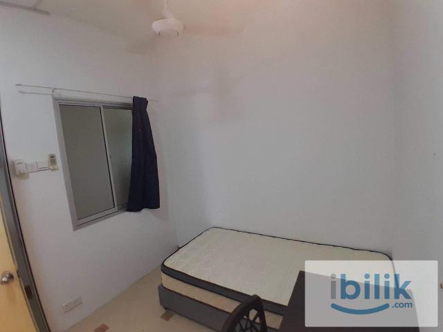 Room for rent in Petaling, Alam Impian