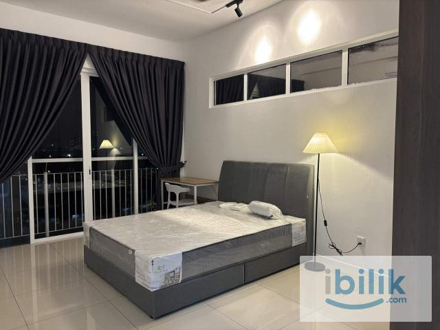 Room for rent in Petaling, Alam Impian
