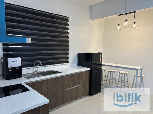 Room for rent in Petaling, Alam Impian