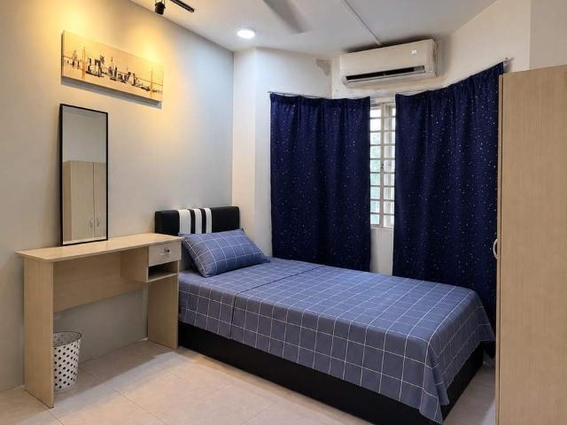 Room for rent in Seksyen U4, Shah Alam