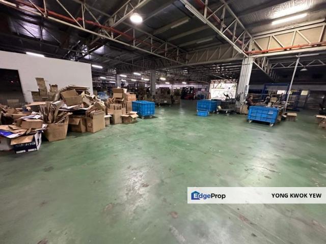 Warehouse for rent in Subang Hi-Tech, Majlis Bandaraya Subang Jaya