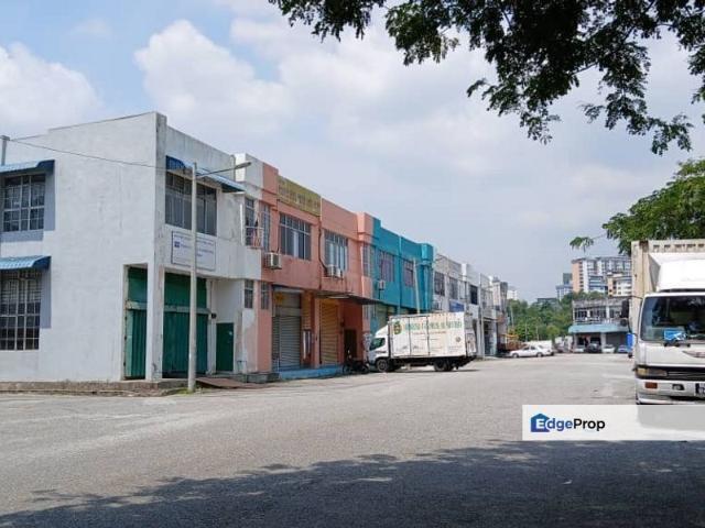 Warehouse for rent in Petaling, Subang Jaya