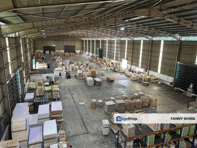 Warehouse for rent in Petaling, Alam Impian