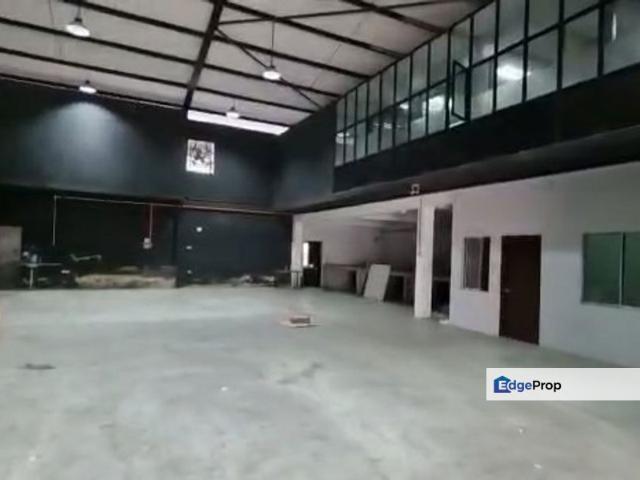 Warehouse for rent in Seksyen U5, Shah Alam