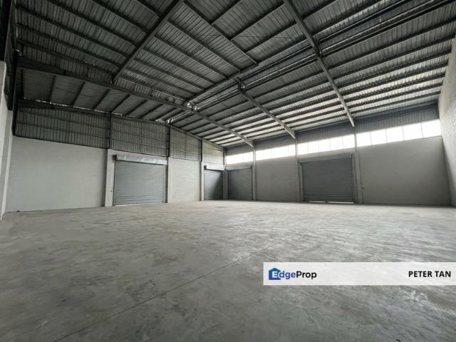 Warehouse for rent in Petaling, Alam Impian