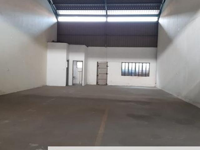 Warehouse for rent in Petaling, Alam Impian