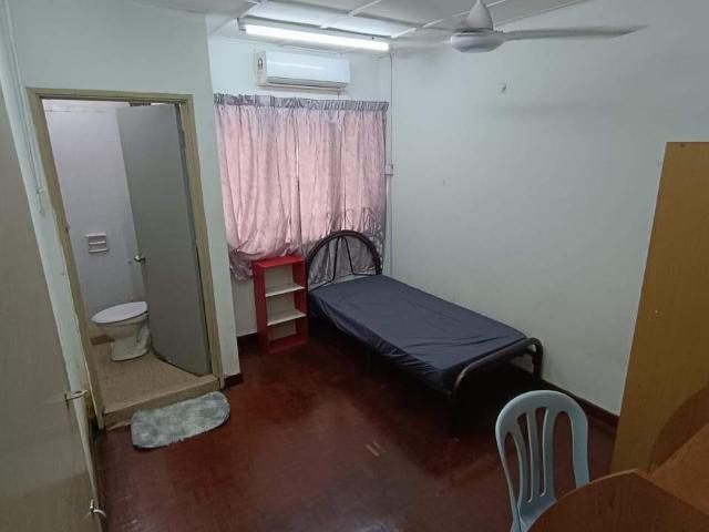 Room for rent in Petaling, Subang Jaya