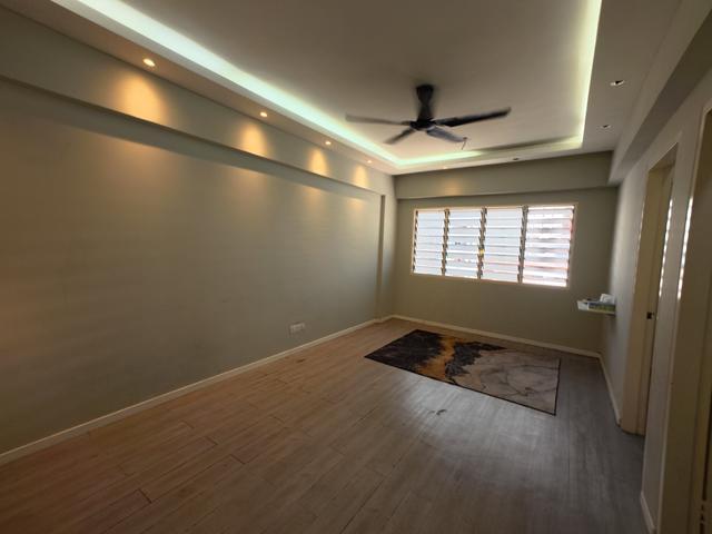 Flat for sale in Petaling, Subang Jaya