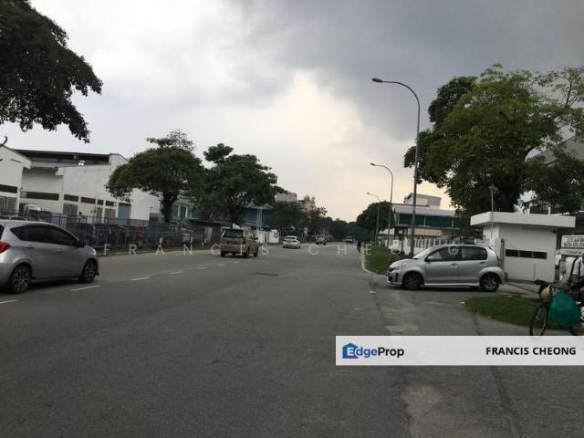 Warehouse for rent in Majlis Bandaraya Subang Jaya, Petaling
