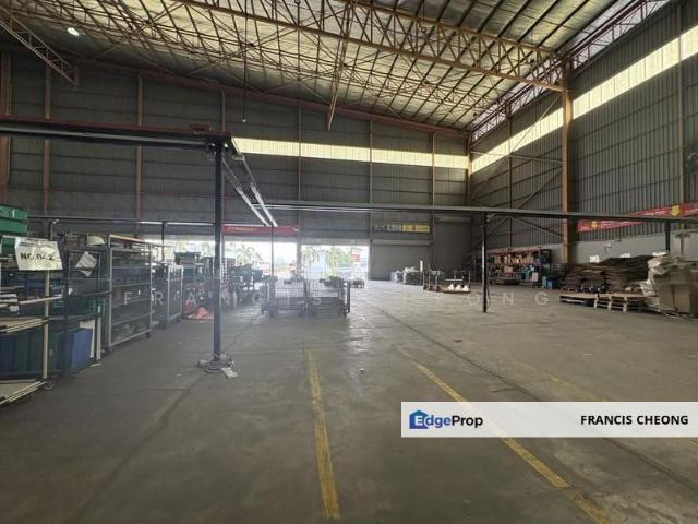 Warehouse for rent in Majlis Bandaraya Subang Jaya, Petaling