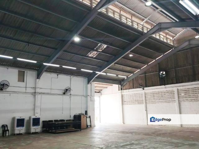Warehouse for rent in Petaling, Subang Jaya
