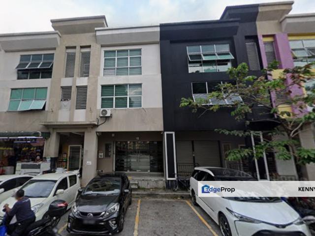 Shop for sale in Petaling, Alam Impian