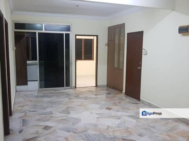 Condominium for sale in Petaling, Subang Jaya