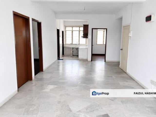Condominium for sale in Petaling, Subang Jaya