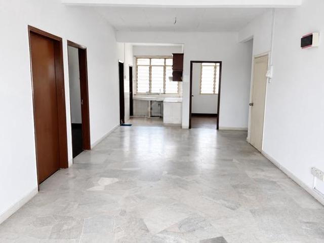 Apartment for sale in Majlis Bandaraya Subang Jaya, Petaling