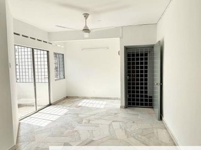 Condominium for sale in Petaling, Subang Jaya