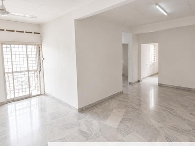 Condominium for sale in Petaling, Subang Jaya