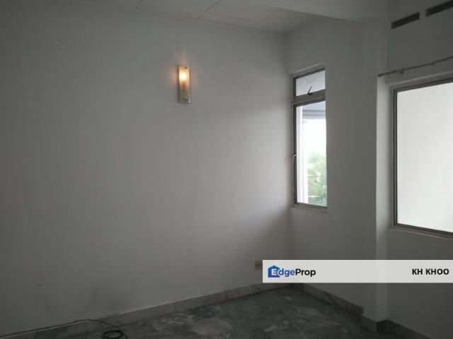 Condominium for sale in Petaling, Subang Jaya