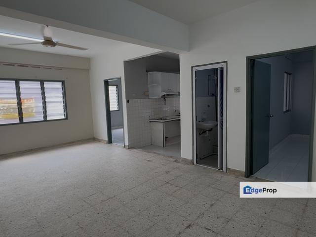 Condominium for sale in Petaling, Subang Jaya