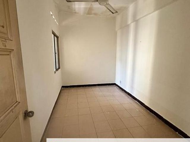 Flat for sale in Petaling, Subang Jaya