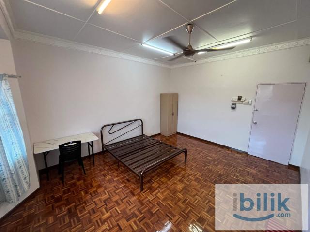 Room for rent in USJ 10 Taipan Triangle, Majlis Bandaraya Subang Jaya