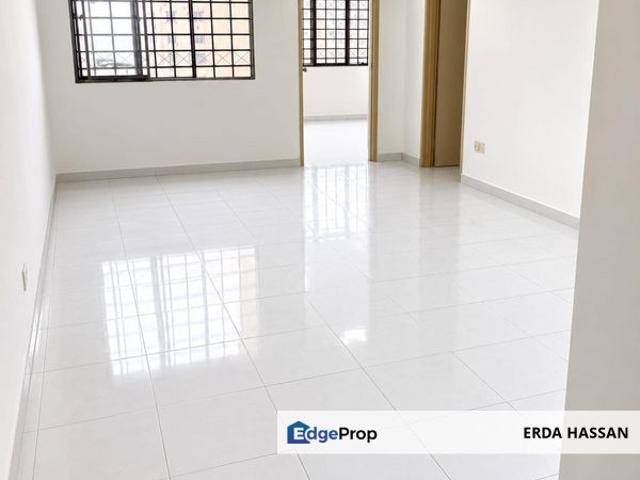 Condominium for sale in Petaling, Alam Impian