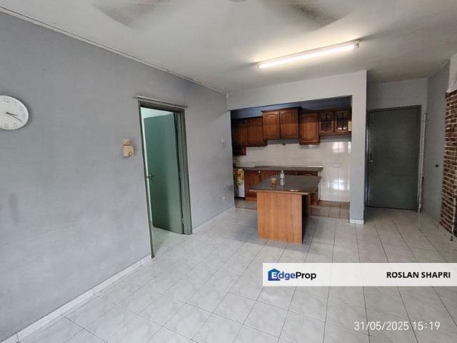 Condominium for sale in Petaling, Alam Impian