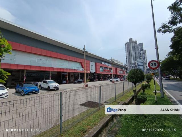Warehouse for rent in Petaling, Alam Impian