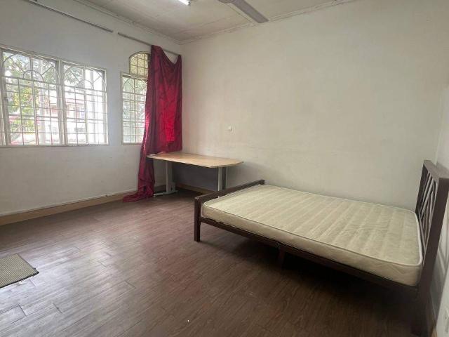 Room for rent in USJ 2, Majlis Bandaraya Subang Jaya