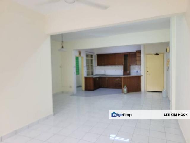 Condominium for sale in Petaling, Subang Jaya