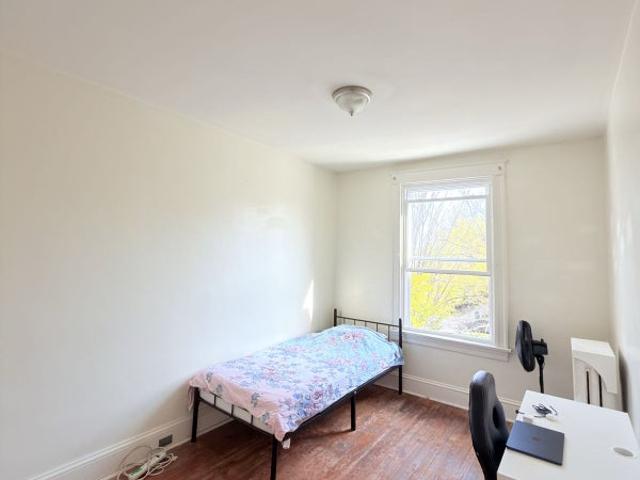 Room for rent in Gibsonton, Maryland