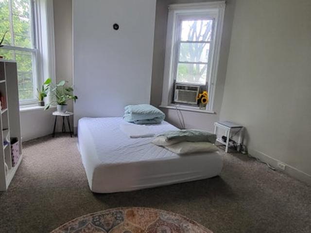 Room for rent in Arverne, New York