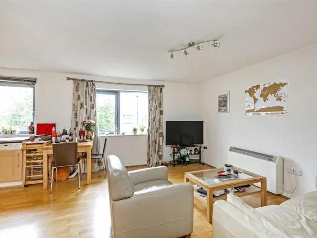 Apartment for rent in London Borough of Wandsworth, Greater London