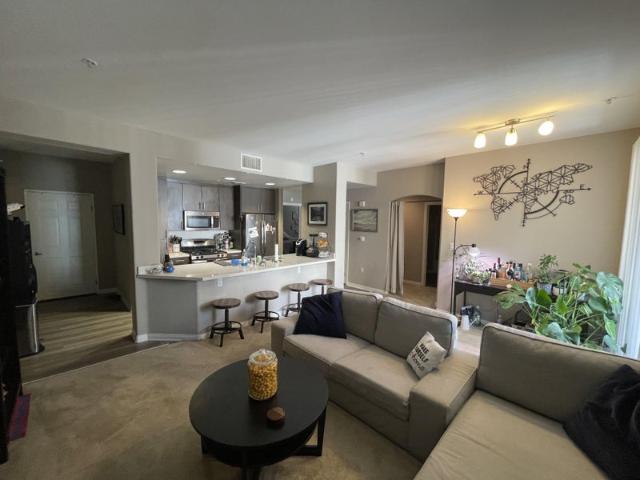 Room for rent in Pasadena, California