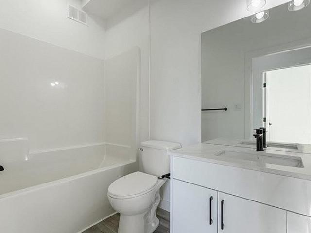 Duplex for rent in East St. Paul, Manitoba