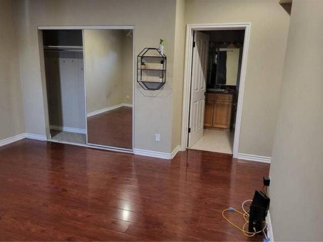 Room for rent in Van Nuys Neighborhood Council District, Canoga Park
