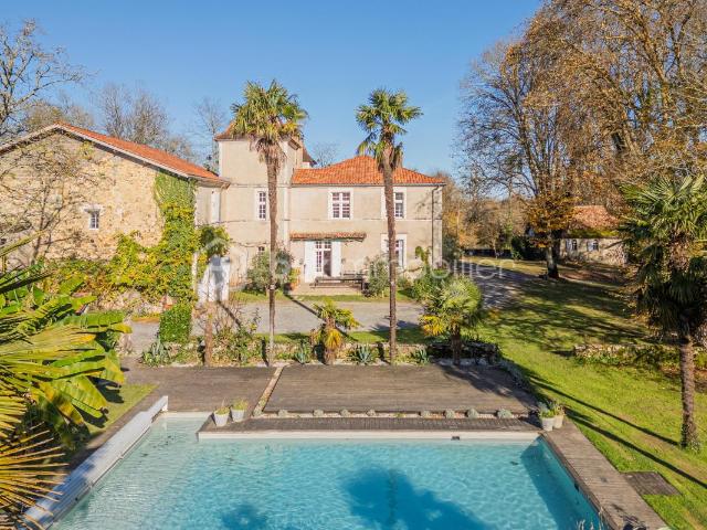 Château vente à Dax, Pouillon