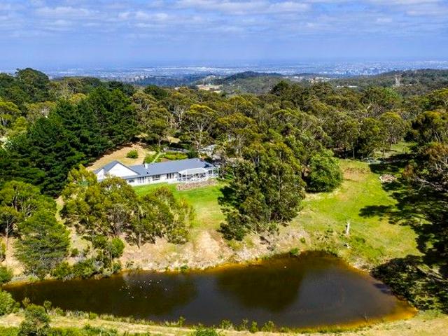 Cottage for sale in Horseshoe Creek, South Australia