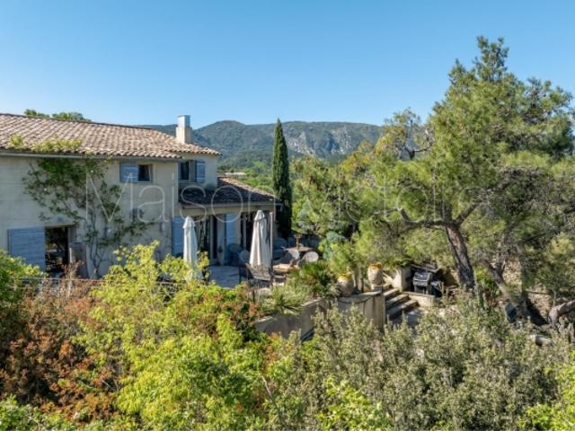 Maison vente à Apt, Ménerbes