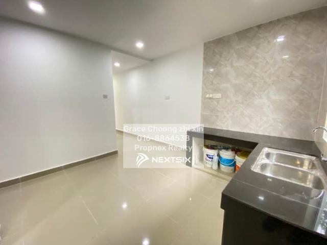 Shop for sale in Malaka