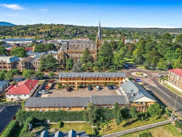 Townhouse for sale in Abington, New South Wales