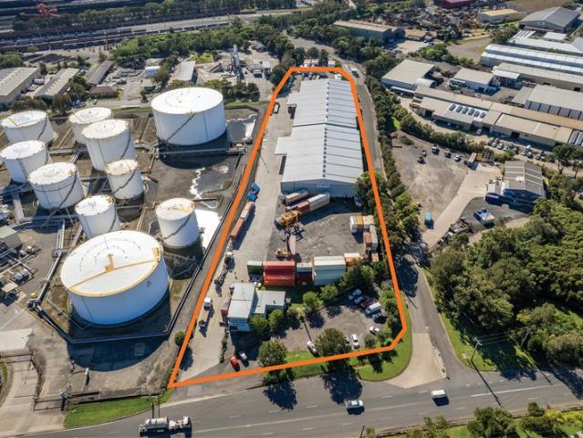 Warehouse for rent in Ambergate, New South Wales