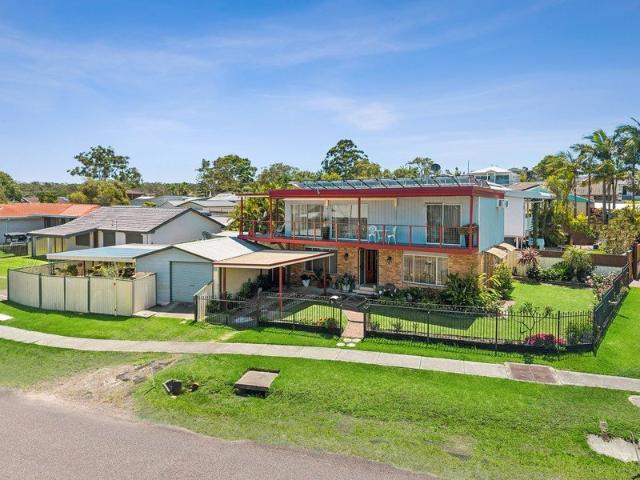 House for sale in Budgewoi, New South Wales