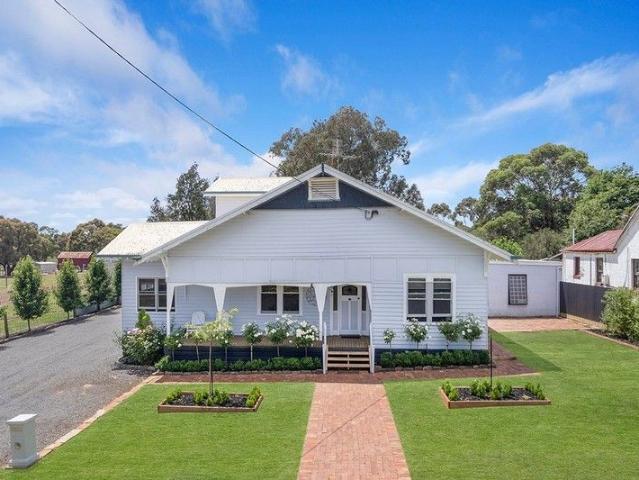 House for sale in Hamilton, Victoria