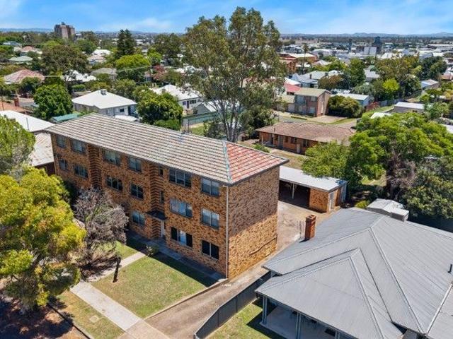 Apartment for sale in Piallamore, New South Wales