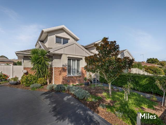 Townhouse for sale in Camerons Creek, Victoria