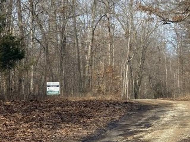 Land for sale in Edmonton, Kentucky