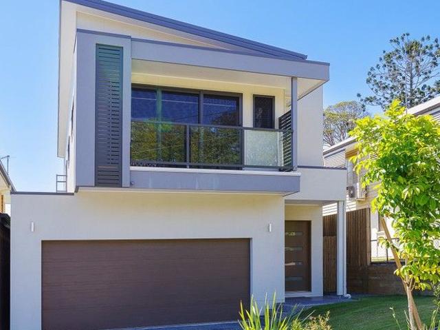 Cottage for sale in Toombul, Queensland