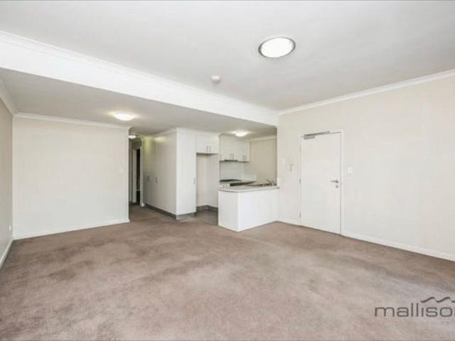 Room for rent in Success, Western Australia