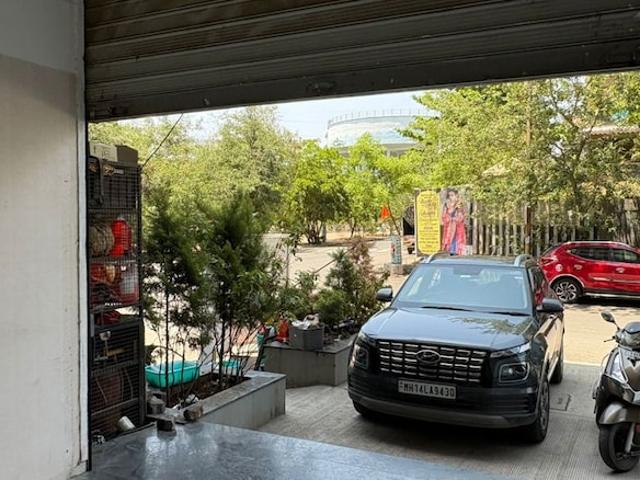 Commercial for rent in Poona, National Capital Territory Of Delhi